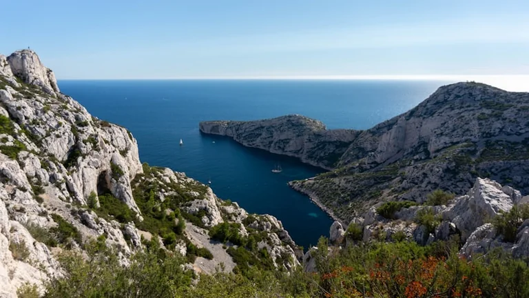 À Marseille, l’alerte rouge ferme les massifs mercredi