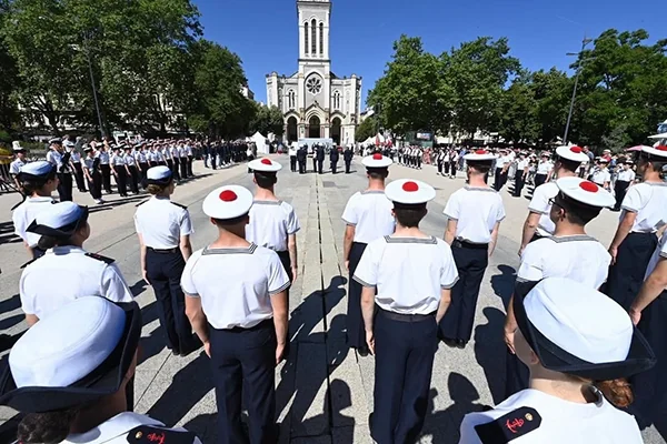 À Saint-Étienne, des jeunes décorés par la Marine