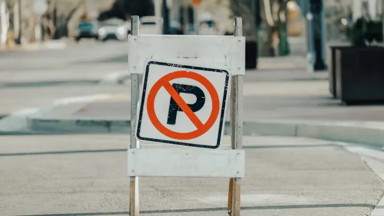 Perpignan : stationnement interdit sur plusieurs axes