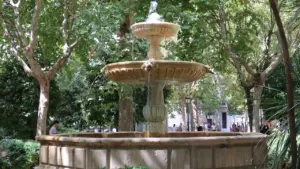À Aubagne, deux fontaines changent les pauses d’été