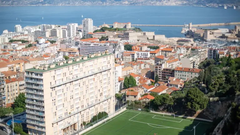 À Marseille, la facture scolaire va baisser pour des familles