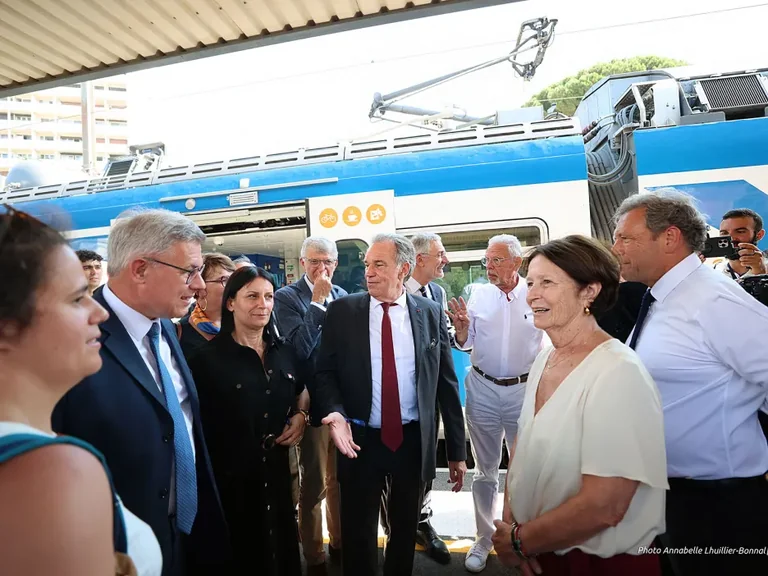 À Toulon, ce train régional change les trajets du quotidien
