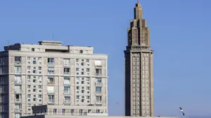 Au Havre, des immeubles familiers basculent dans le rêve