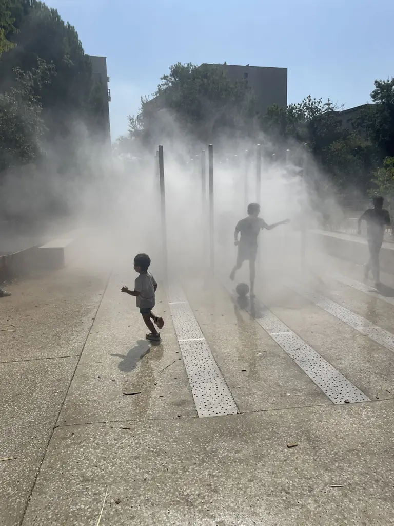 À Montpellier, ce square se rafraîchit dès 25 °C