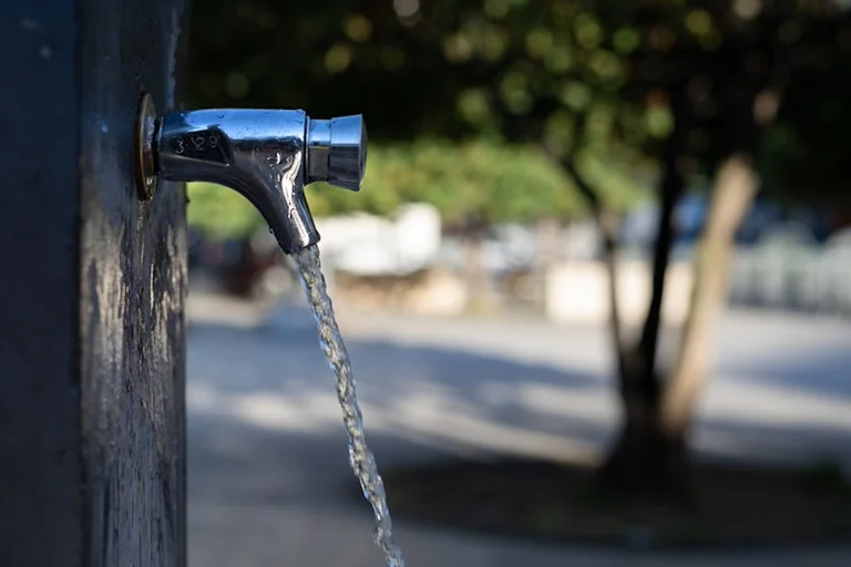 Eau à Fougères et Lécousse : ce qu'il faut savoir pour la relève 2026