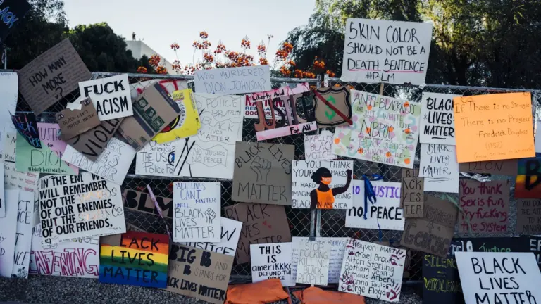 Asnières : la Caravane Solidaire s’installe à l’école Poincaré