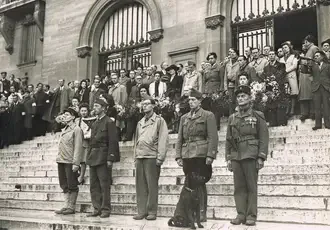 Asnières-sur-Seine : cortège de la Libération le 2 septembre