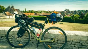 Mad Jacques Véloscénie : le bikepacking festif entre Paris et Chevreuse