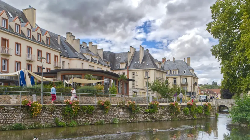 Rueil-Malmaison garde ses 4 fleurs : ce qui change au quotidien