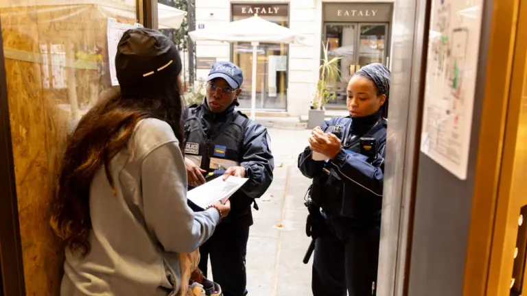 Paris : ce que les habitants et commerçants doivent faire avant samedi midi